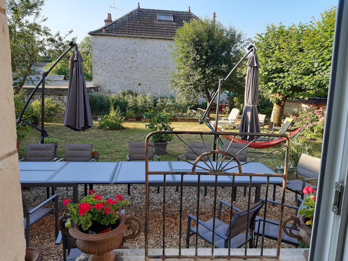 Bed and Breakfast Le Couvent En Bazois Châtillon-en-Bazois Zewnętrze zdjęcie